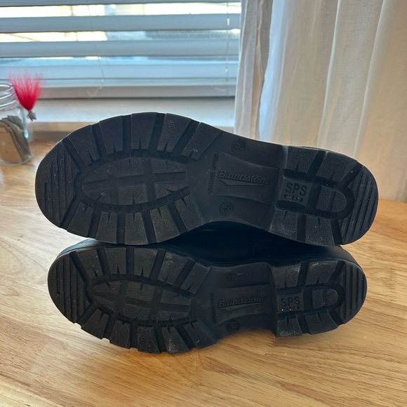 Women’s Blundstones Black - Picture 7 of 8